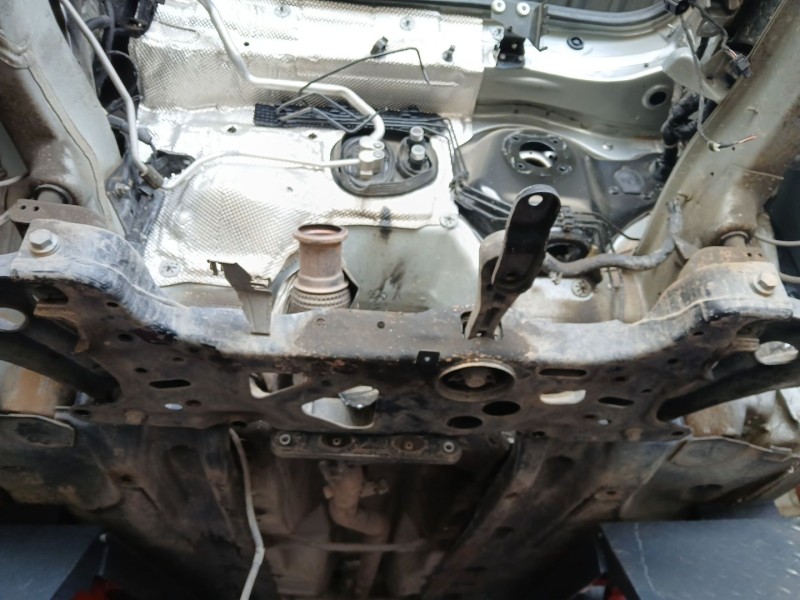 Recambio de puente delantero para volkswagen jetta iv (162, 163, av3, av2) 2.0 tdi referencia OEM IAM   
