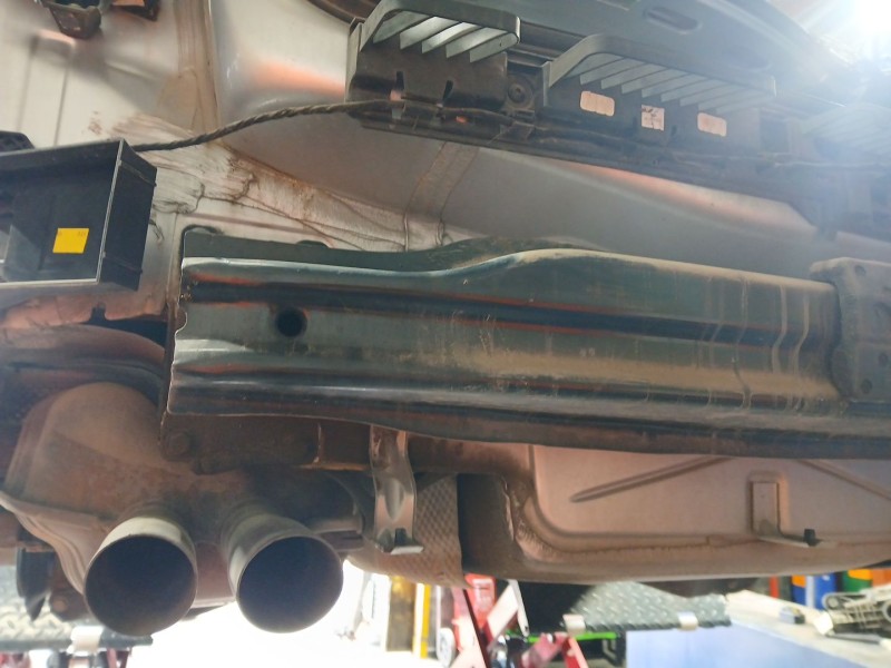 Recambio de refuerzo paragolpes trasero para volkswagen jetta iv (162, 163, av3, av2) 2.0 tdi referencia OEM IAM   