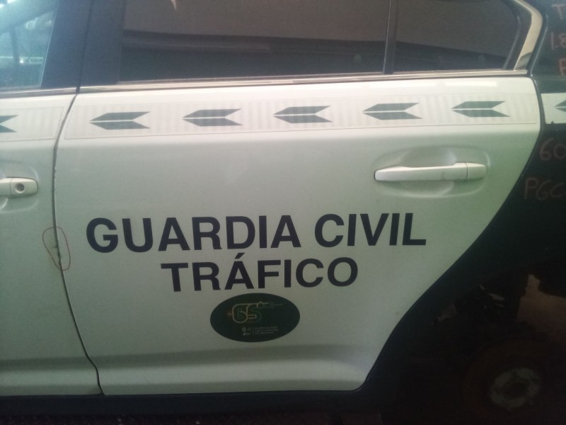 Recambio de puerta trasera izquierda para toyota avensis sedán (_t27_) 1.8 (zrt271_) referencia OEM IAM   