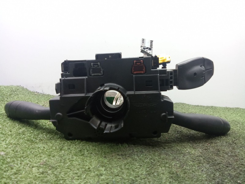 Recambio de mando luces para peugeot 307 (3a/c) 2.0 hdi 90 referencia OEM IAM 96511176XT - 12273137 COM.2000 - 3.CONECTORES 