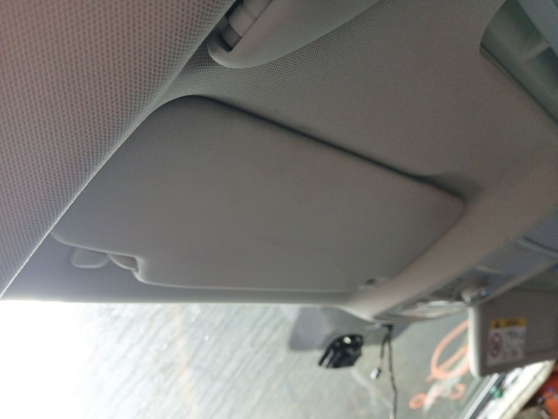 Recambio de parasol izquierdo para volkswagen jetta iv (162, 163, av3, av2) 2.0 tdi referencia OEM IAM   
