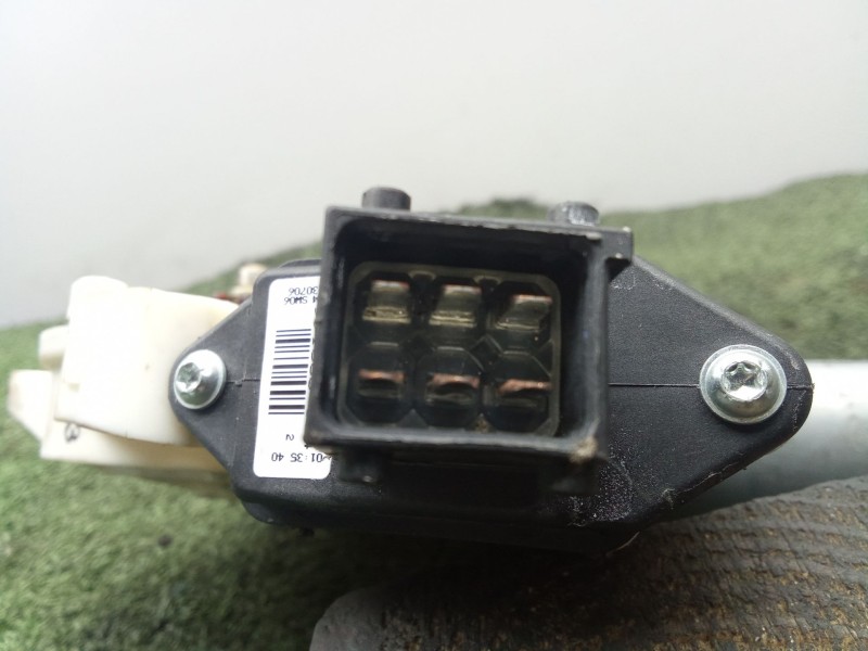 Recambio de motor elevalunas trasero izquierdo para toyota corolla (_e12_) 2.0 d-4d (cde120r_, cde120l_) referencia OEM IAM 6984