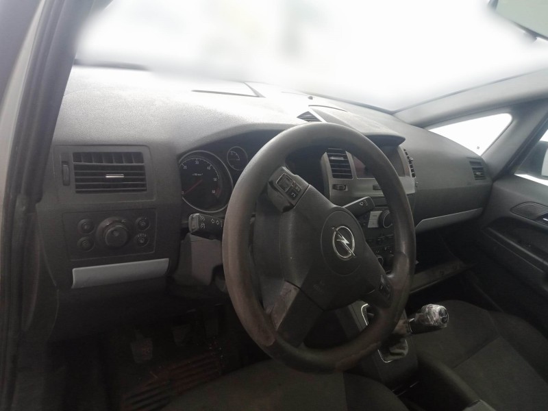 opel zafira / zafira family b (a05) del año 2005