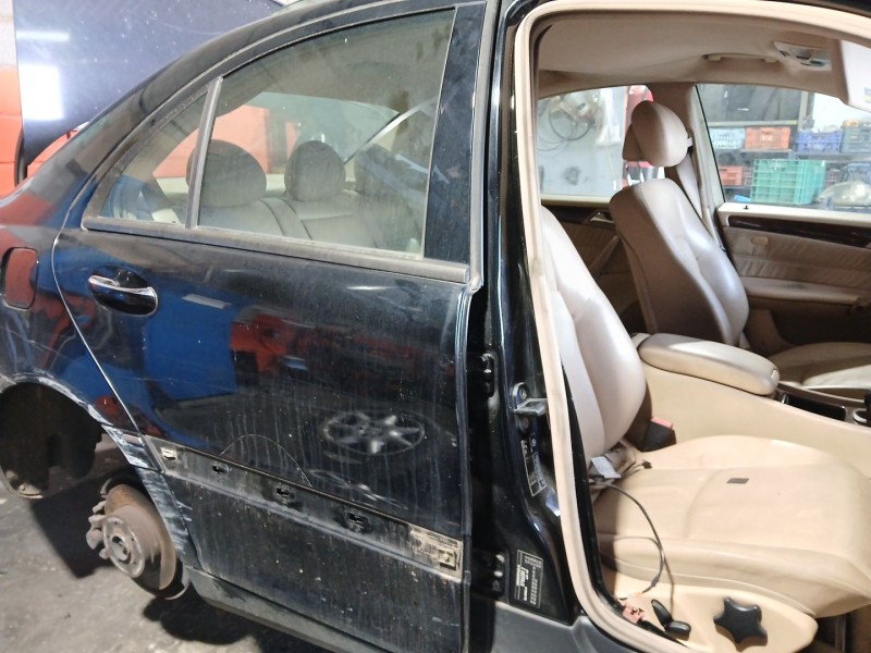 Recambio de puerta trasera derecha para mercedes-benz clase c (w203) c 220 cdi (203.006) referencia OEM IAM   