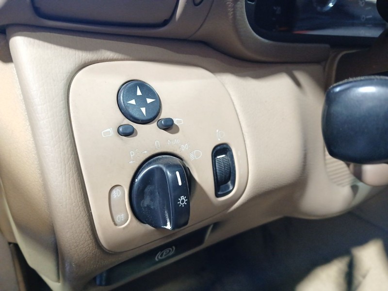 Recambio de interruptor luces para mercedes-benz clase c (w203) c 220 cdi (203.006) referencia OEM IAM   
