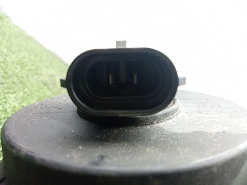 Recambio de faro antiniebla derecho para seat exeo (3r2) 2.0 tdi referencia OEM IAM SIN REFERENCIA 2.PINES - IZQUIERDO 