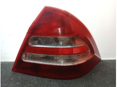 Recambio de piloto trasero derecho para mercedes-benz clase c (w203) c 220 cdi (203.006) referencia OEM IAM .  