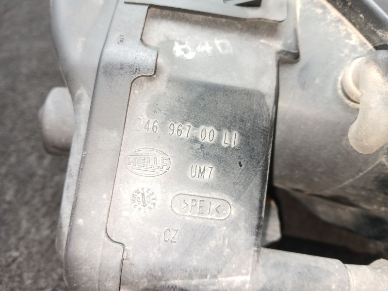 Recambio de faro antiniebla izquierdo para audi a3 sportback (8pa) 2.0 fsi referencia OEM IAM 24696700LI HELLA 