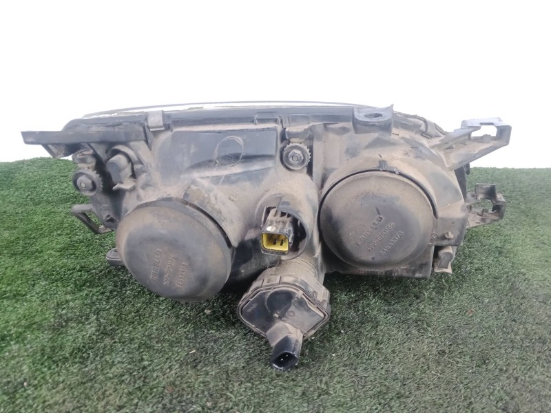 Recambio de faro izquierdo para toyota avensis (_t22_) 1.6 (at220_) referencia OEM IAM SIN REFERENCIA FONDO.NEGRO 