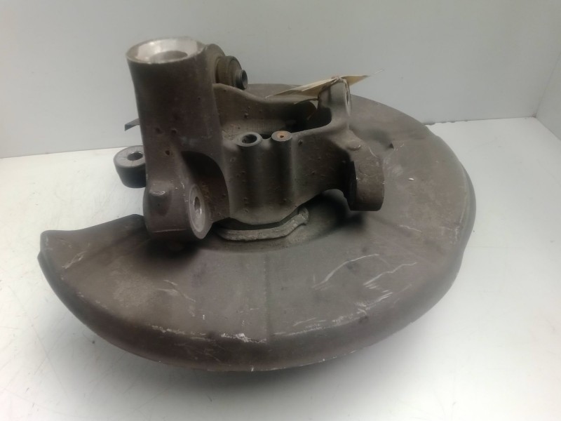 Recambio de mangueta trasera derecha para bmw serie 7 (e65/e66) 4.0 v8 cat referencia OEM IAM   