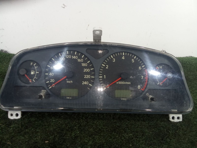 Recambio de cuadro instrumentos para toyota avensis (_t22_) 1.6 (at220_) referencia OEM IAM 8325469001 2.CONECTORES 