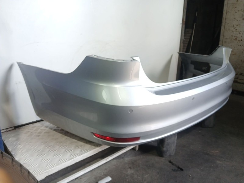 Recambio de paragolpes trasero para volkswagen jetta iv (162, 163, av3, av2) 2.0 tdi referencia OEM IAM  GRIS 