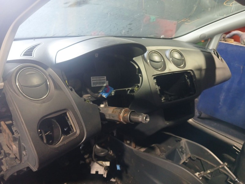 Recambio de salpicadero para seat ibiza iv st (6j8, 6p8) 1.6 tdi referencia OEM IAM   