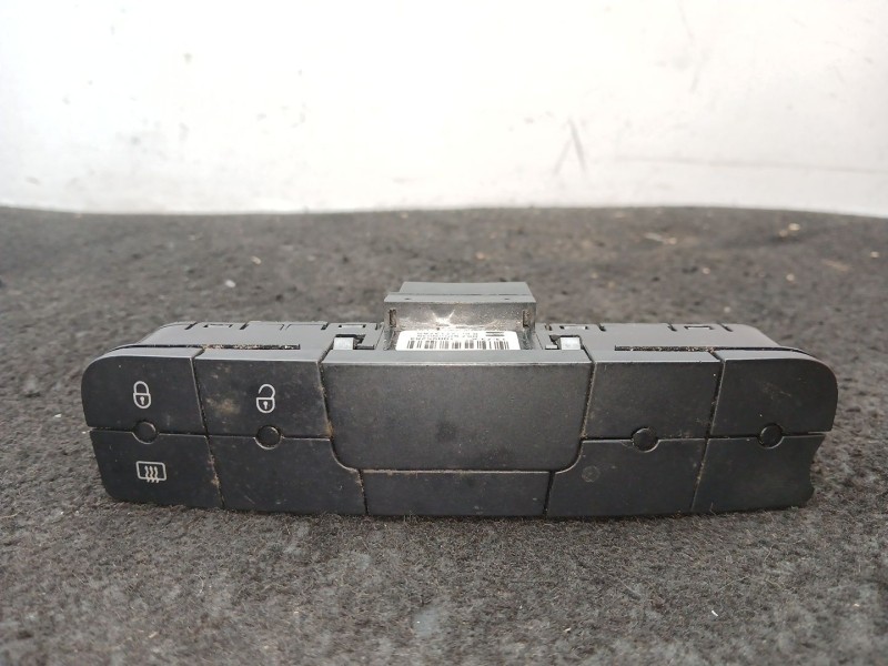 Recambio de mando cierre centralizado para seat ibiza iv st (6j8, 6p8) 1.6 tdi referencia OEM IAM 6J0927137AS  