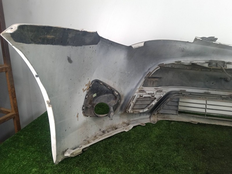 Recambio de paragolpes delantero para toyota avensis sedán (_t27_) 1.8 (zrt271_) referencia OEM IAM SIN REFERENCIA  