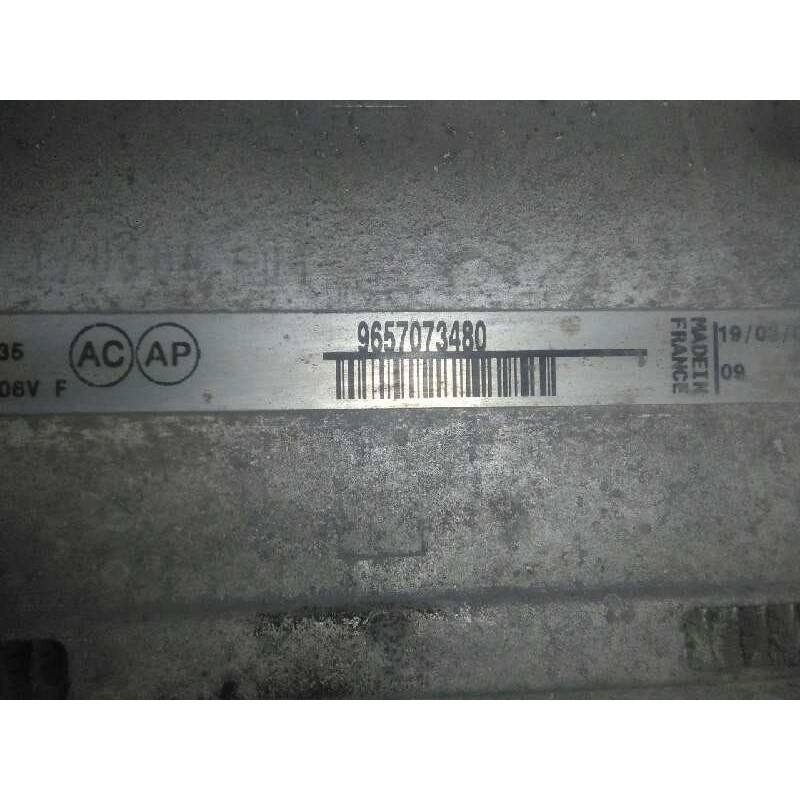 Recambio de intercooler para peugeot 407 1.6 hdi referencia OEM IAM 9657073480 151X301X810 ALUMINIO