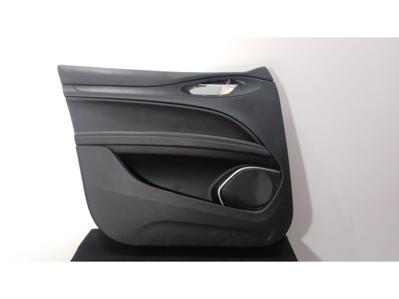Recambio de guarnecido puerta delantera izquierda para alfa romeo stelvio (949_) 2.0 q4 (949.axf2a) referencia OEM IAM   