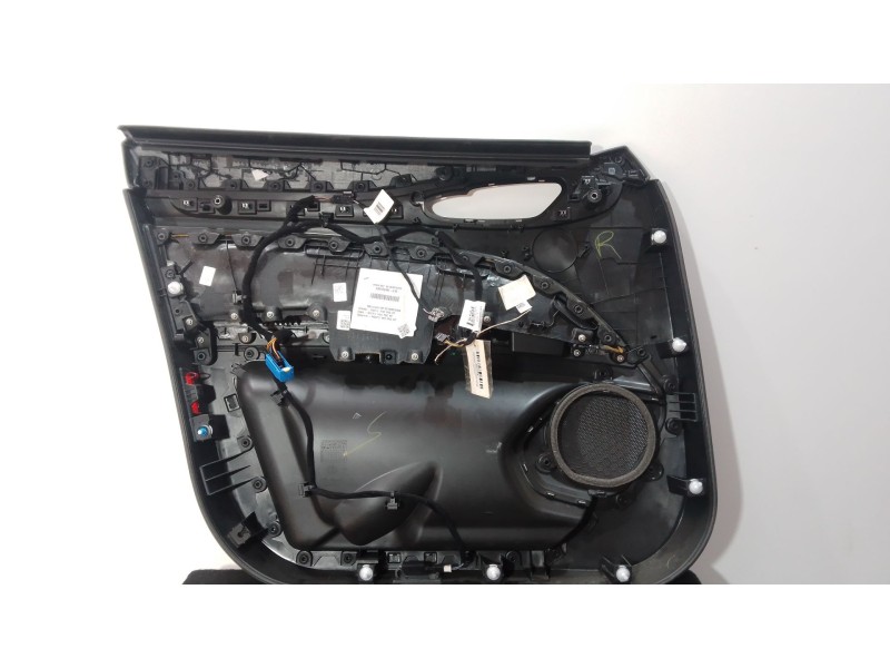 Recambio de guarnecido puerta delantera derecha para alfa romeo stelvio (949_) 2.0 q4 (949.axf2a) referencia OEM IAM 156197061  