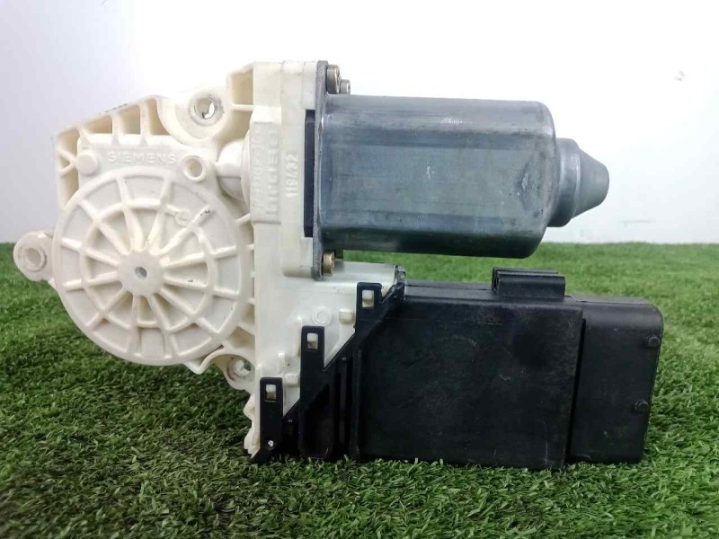 Recambio de motor elevalunas delantero derecho para seat toledo (1m2) 1.6 16v referencia OEM IAM 105415301-05074240  