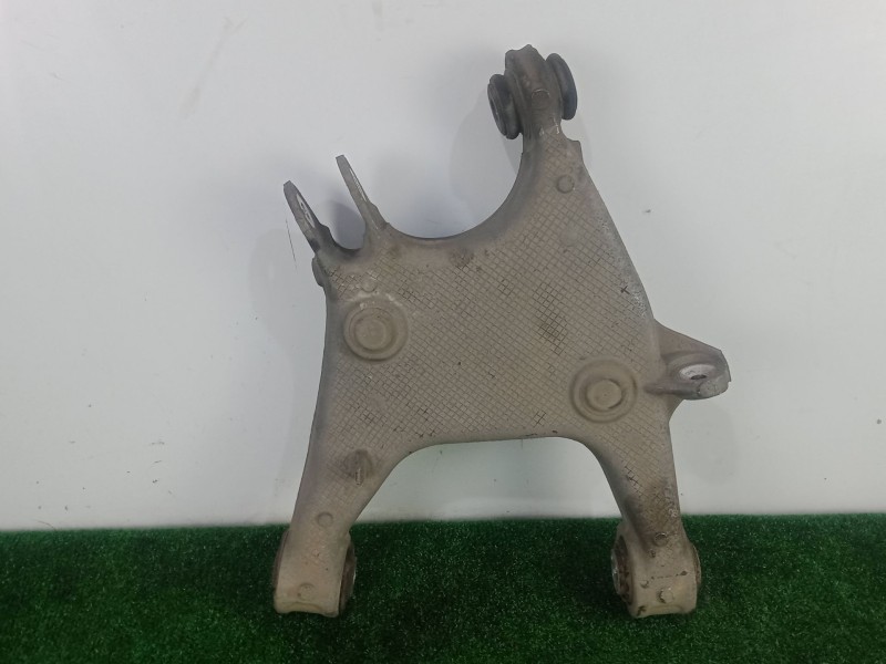 Recambio de brazo suspension inferior trasero derecho para bmw 6 gran coupe (f06) 640 d referencia OEM IAM 333267948765R2  
