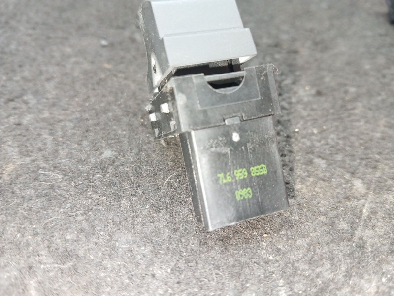 Recambio de mando elevalunas delantero derecho para volkswagen passat b7 (362) 2.0 tdi referencia OEM IAM 7L6959855B  