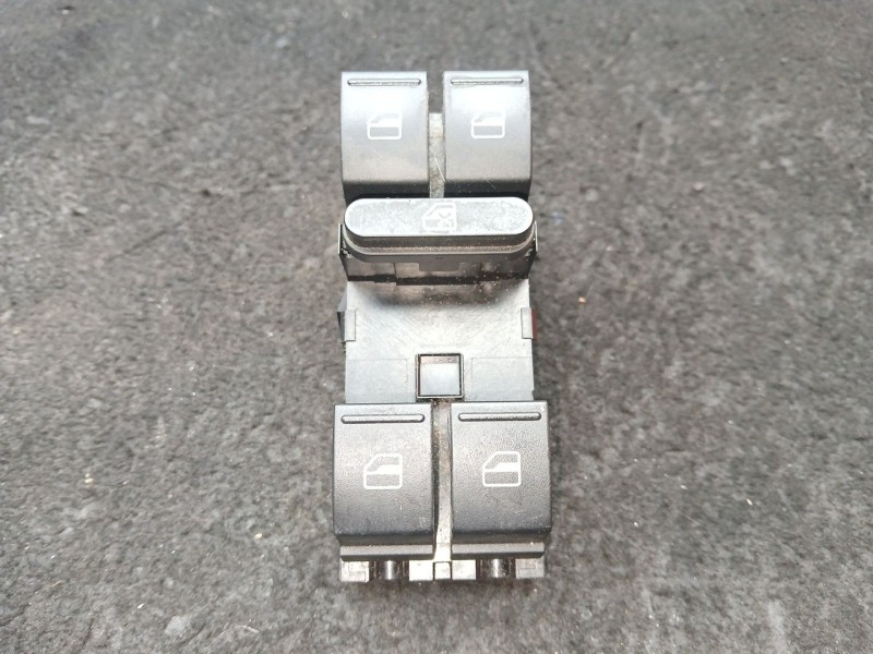 Recambio de mando elevalunas delantero izquierdo para volkswagen passat b7 (362) 2.0 tdi referencia OEM IAM 1K4959857B  
