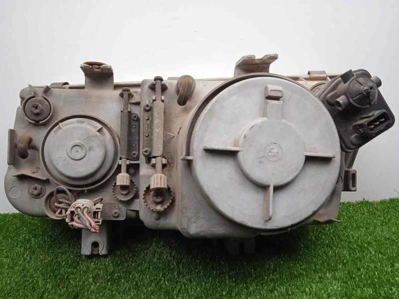 Recambio de faro derecho para tata safari . referencia OEM IAM   