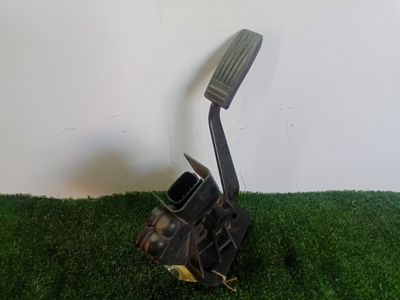 Recambio de potenciometro pedal para ford transit, caja cerr. largo 95 2.5 diesel referencia OEM IAM Q1D09149276  