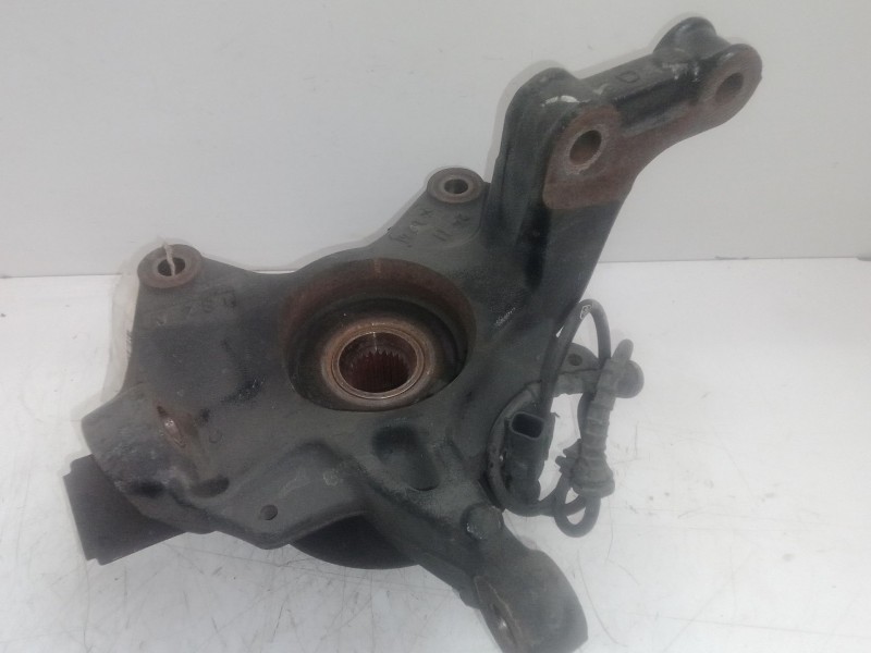 Recambio de mangueta delantera derecha para renault scenic iii 1.5 dci diesel fap referencia OEM IAM   