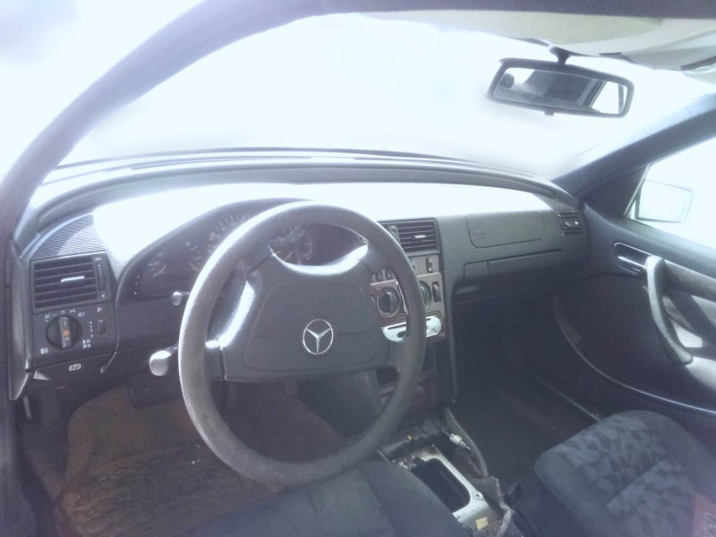 mercedes-benz clase c (w202) del año 2000