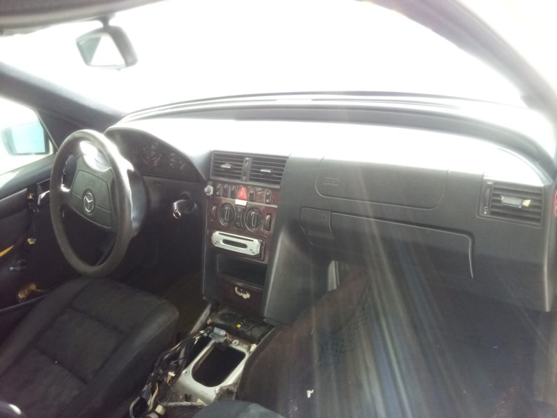 mercedes-benz clase c (w202) del año 2000