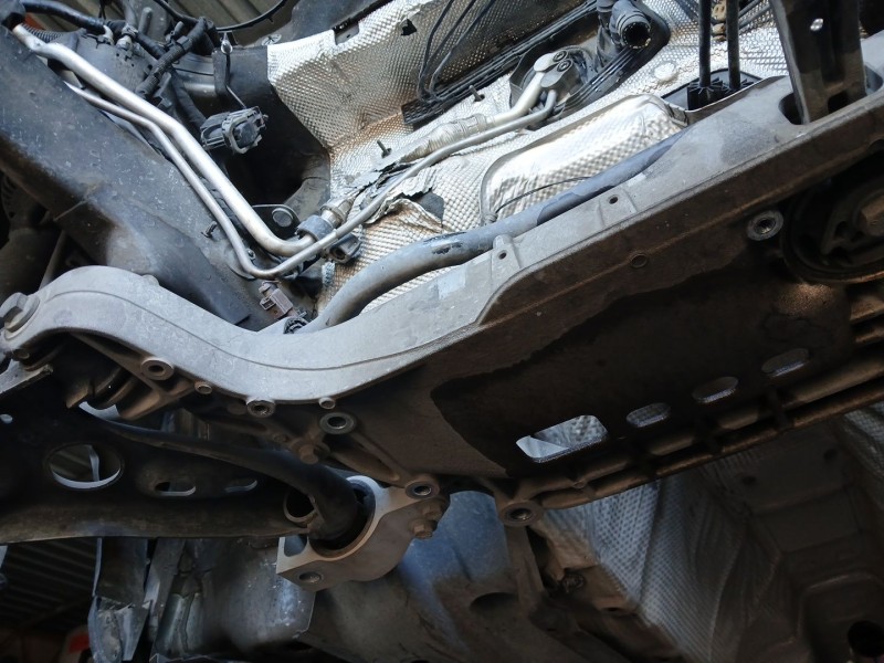 Recambio de puente delantero para volkswagen passat b7 (362) 2.0 tdi referencia OEM IAM   