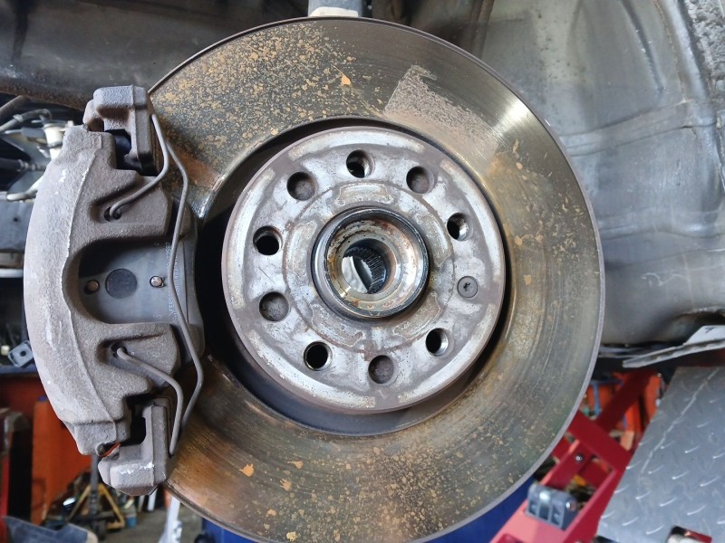 Recambio de mangueta delantera izquierda para volkswagen passat b7 (362) 2.0 tdi referencia OEM IAM   