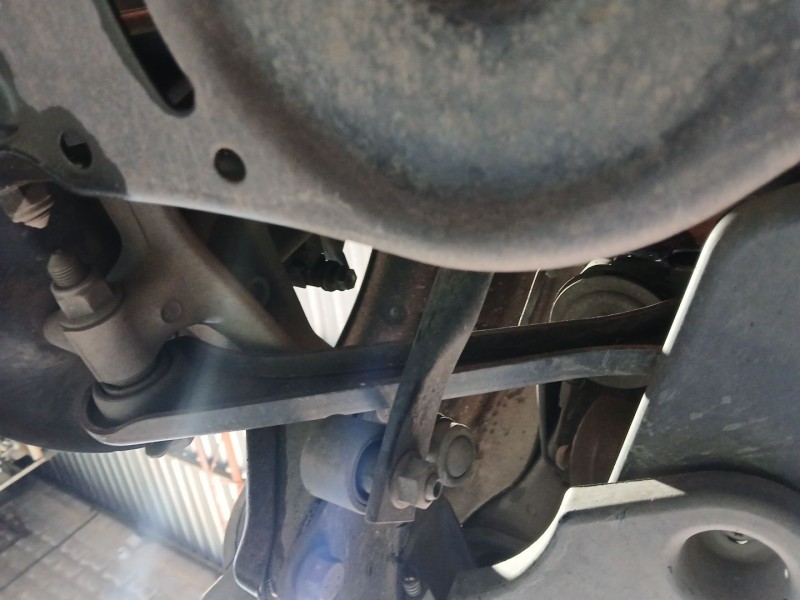 Recambio de brazo suspension inferior trasero izquierdo para volkswagen passat b7 (362) 2.0 tdi referencia OEM IAM   