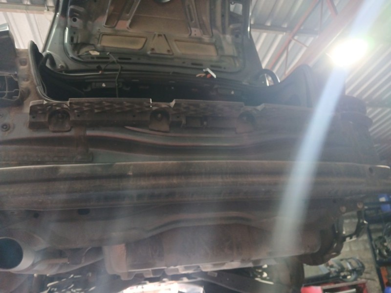 Recambio de refuerzo paragolpes trasero para volkswagen passat b7 (362) 2.0 tdi referencia OEM IAM   