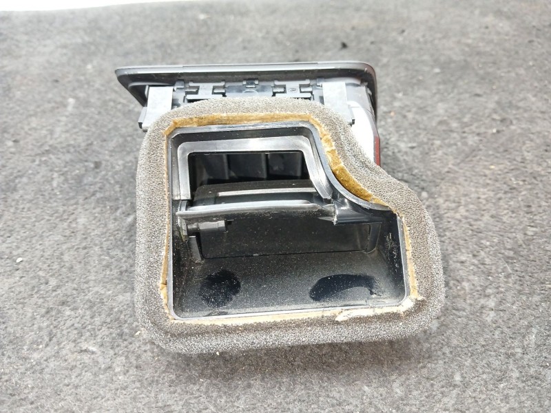 Recambio de aireador delantero izquierdo para volkswagen passat b7 (362) 2.0 tdi referencia OEM IAM 3AB819701A TRW 