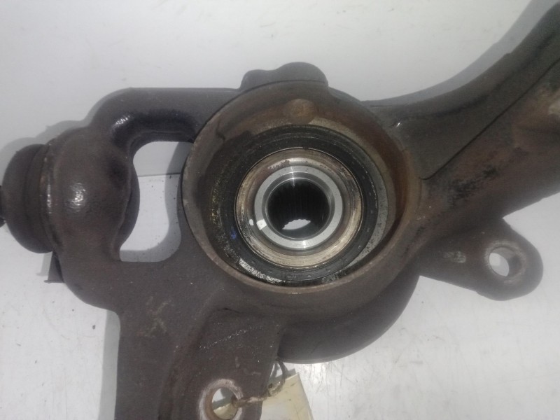 Recambio de mangueta delantera derecha para hyundai i30 1.6 crdi cat referencia OEM IAM   