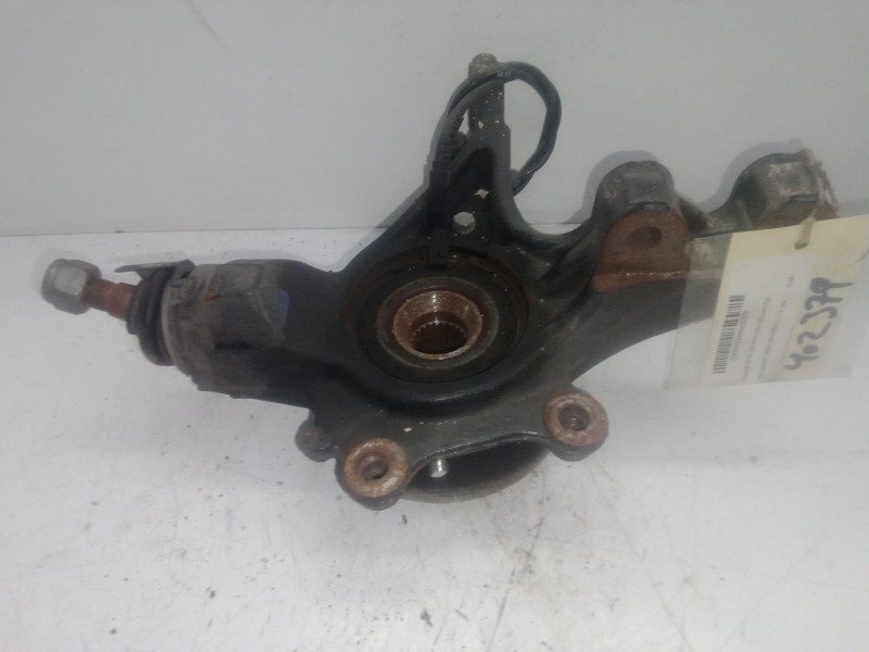 Recambio de mangueta delantera izquierda para peugeot 5008 1.6 16v referencia OEM IAM   