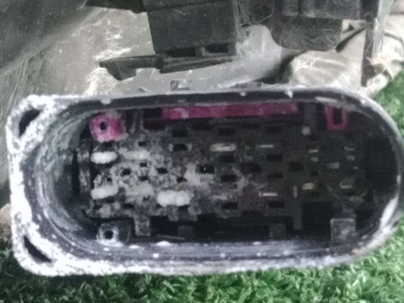 Recambio de deposito aditivo fap adblue para volkswagen crafter furgoneta (sy_, sx_) 2.0 tdi referencia OEM IAM 7C0971819C  