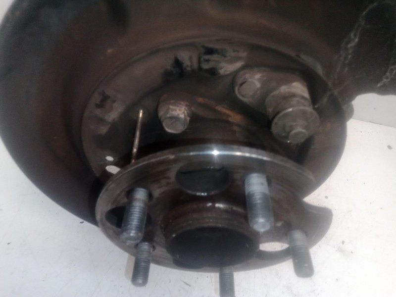 Recambio de mangueta trasera izquierda para toyota lexus rx 300 (mcu35) 3.0 v6 cat referencia OEM IAM   