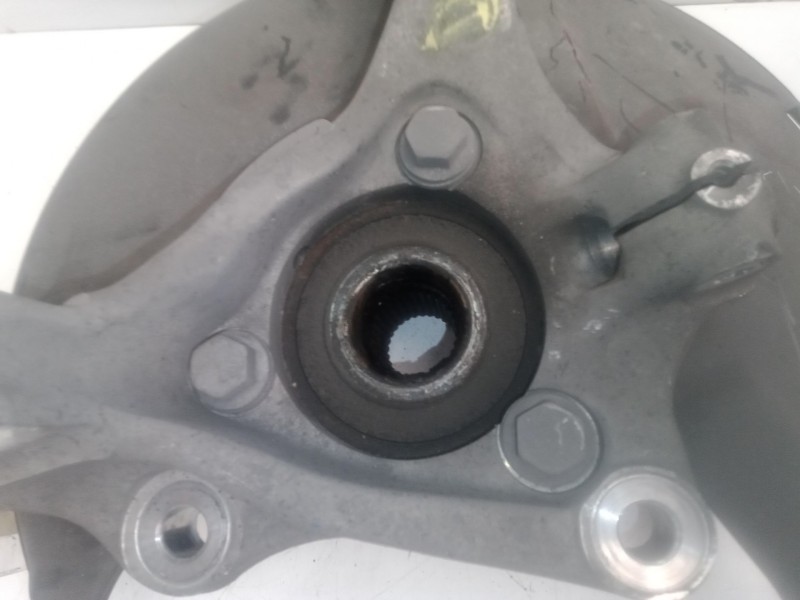 Recambio de mangueta delantera derecha para opel insignia sports tourer 2.0 cdti cat referencia OEM IAM   