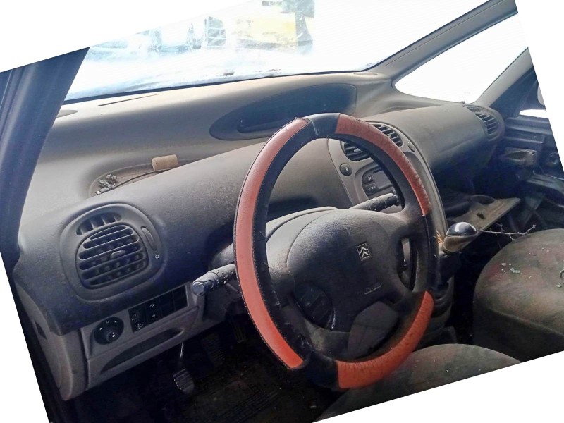 citroën xsara picasso (n68) del año 2002