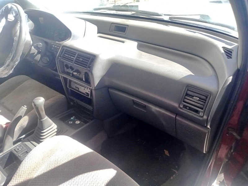 mitsubishi space wagon (n3_w, n4_w) del año 1997