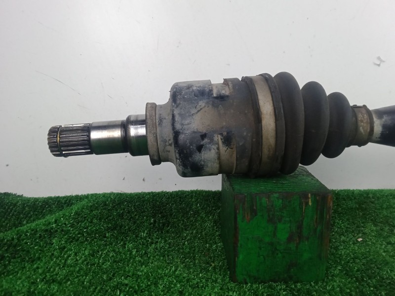 Recambio de transmision delantera derecha para toyota avensis sedán (_t27_) 1.8 (zrt271_) referencia OEM IAM SIN REF LONGITUD 96