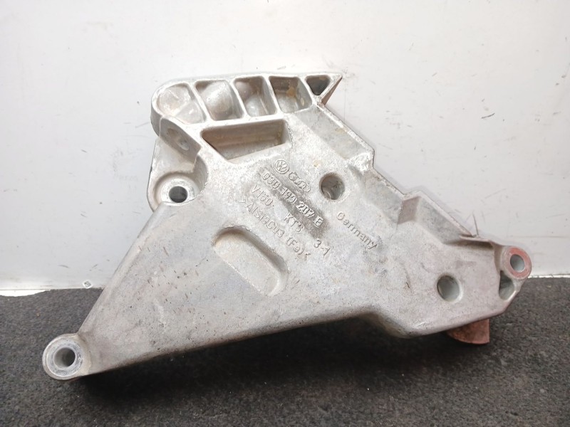 Recambio de soporte motor para audi a3 (8p1) 2.0 tdi 16v referencia OEM IAM 03G199207E  