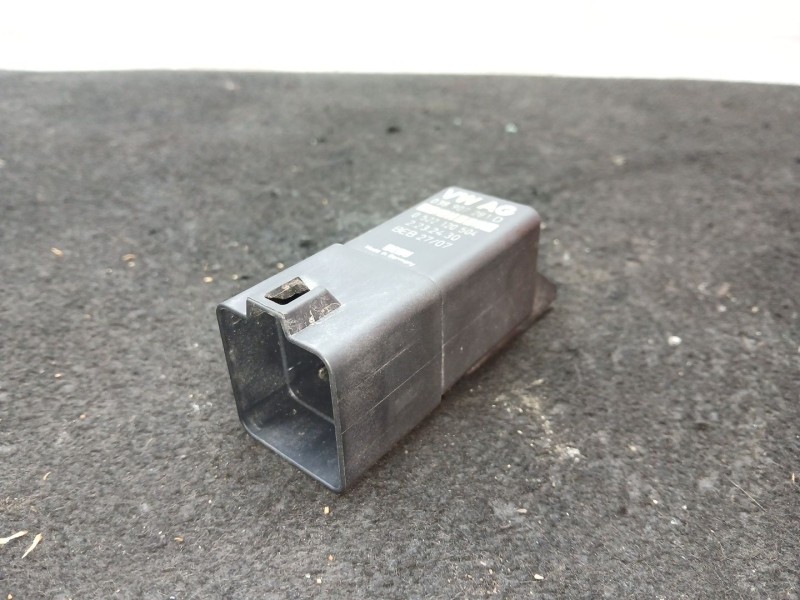 Recambio de caja precalentamiento para volkswagen jetta iii (1k2) 1.9 tdi referencia OEM IAM 0522120504 - 038907281D  