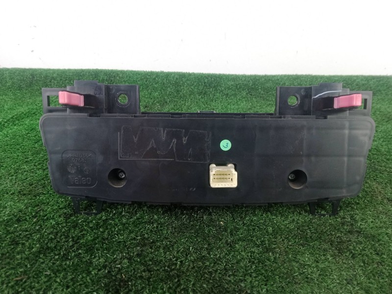 Recambio de mando climatizador para toyota avensis sedán (_t27_) 1.8 (zrt271_) referencia OEM IAM SIN REFERENCIA 8.PINES 