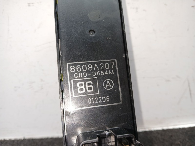 Recambio de mando elevalunas delantero izquierdo para citroën c4 aircross 1.8 hdi 150 referencia OEM IAM 8608A207 - C8DD654M - 0