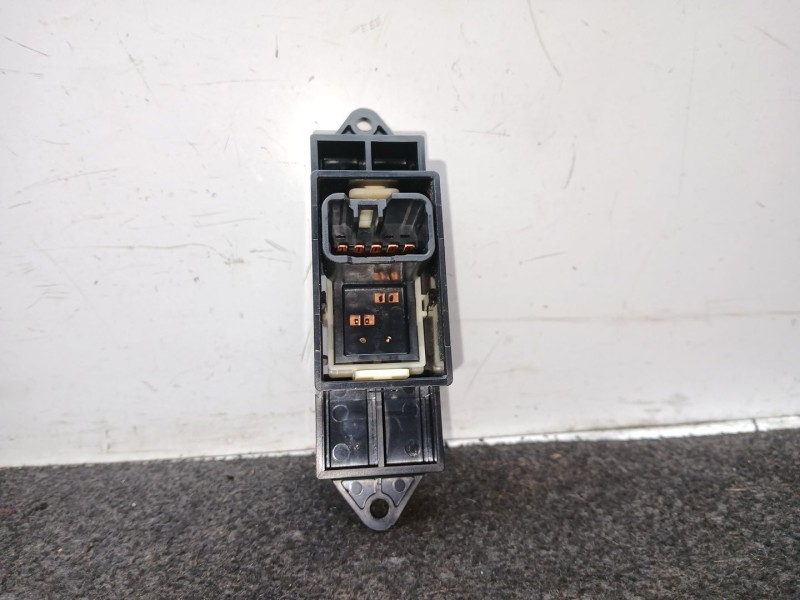 Recambio de mando elevalunas trasero derecho para citroën c4 aircross 1.8 hdi 150 referencia OEM IAM MR587944 - 1612D4  