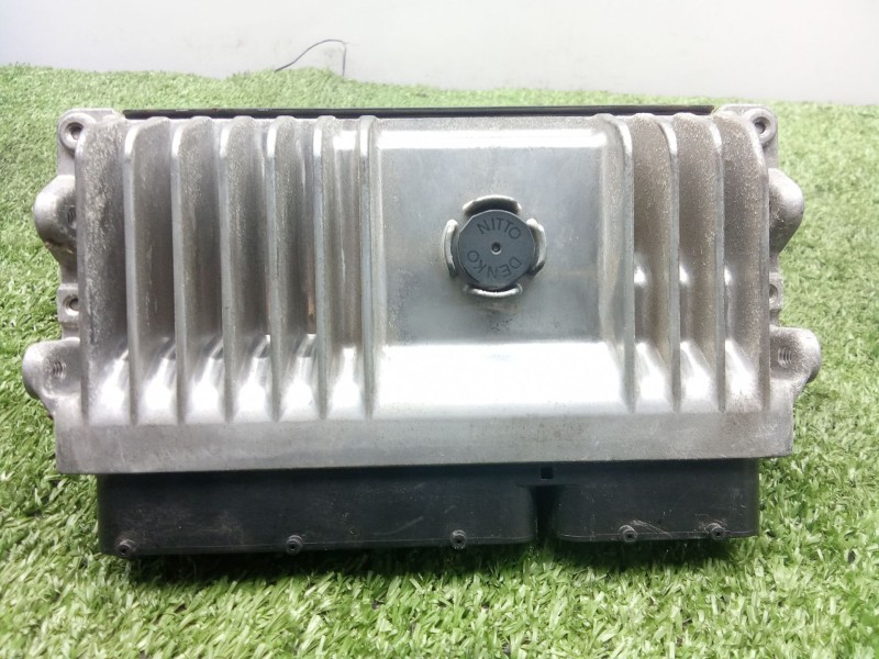 Recambio de modulo electronico para toyota avensis sedán (_t27_) 1.8 (zrt271_) referencia OEM IAM 8966105M80 - MB2756004301  